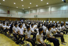 탈북대학생 北청소년도 이성교제 가능? 질문에…