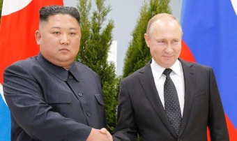김정은, 푸틴과 첫 정상회담... 
