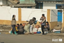 北시장 침체 정황 곳곳서 포착... 인근 식당 매출도 줄었다