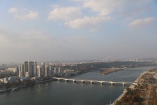 남포-평양 고속도로 다리 보수공사 중 병사 2명 추락사