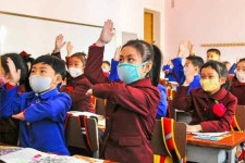 새 학년 시작됐지만 학생 출석률 저조… 가정형편 어려워서...
