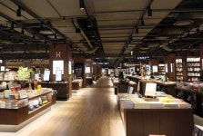 롯데백화점 잠실점, 교보문고 새단장… ‘사적인 서점’ 등 특화 서비스