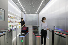 롯데정보통신, 세븐일레븐과 신개념 하이브리드 매장 열어