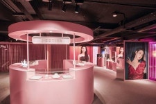 제이에스티나, 홀리데이 팝업스토어 ‘재즈바(J’Z BAR)’ 오픈