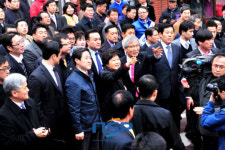 박근혜 비대위원장, 부산 감천문화마을 방문