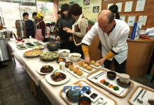산청군, 한방휴게음식 먹거리관 운영