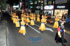 [한국대표축제]개천예술제의 마지막 밤, 진주유등축제에 풍성함 더해 (15)