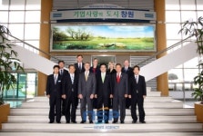 미국 잭슨빌시 방문단 ‘30년 우정 기념’ 창원시 방문