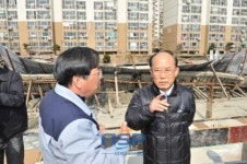 목포시, 신안비치 3차 아파트 단지내 주차장 붕괴...긴급대처