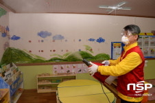 민형배 광주 광산구청장, 경로당·광주공항 등 메르스 예방 살균 방역