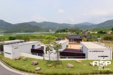김황식 전 국무총리, 순천시립 뿌리깊은나무박물관 방문