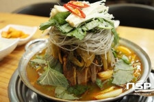 [NSPTV] 부산 화명동 맛집 ‘행복한 감자탕’ 추위를 녹이는 ‘행복한 국물맛’