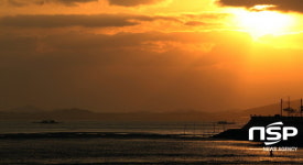  함평군, 황금빛으로 물든 함평만의 낙조 