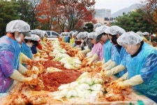  군포시-새마을회, 김장이 어르신 겨울 따뜻하게 한다 