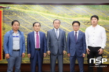  경주지역 양계농가, 경주시에 ‘장학금 5천만원’ 기탁 