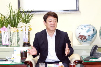 [인터뷰] 최호 경기도의원, “더욱 낮은 자세로 섬기겠다”