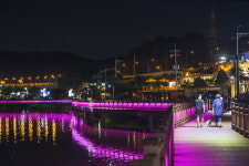  의왕시 백운호수 생태탐방로, 아름다운 호수 야경 ‘눈길’ 