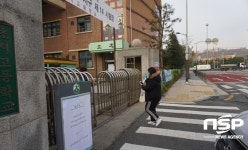  [수능풍경] 안산 초지고등학교…마지막 입실하는 수험생 