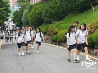  전남교육청, 무상 교복 이어 ‘편한 교복’ 보급 호응 