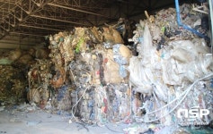  청도군, 폐업한 공장에 폐기물1만여 톤 버린 일당 4명 검거 