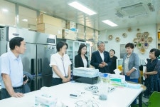  화성시의회, 농업기술센터 포도명품화사업소 점검 