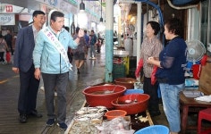 김동일 보령시장, 전통시장·사회복지시설 방문