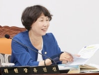 유진선 용인시의원, 용인평온의숲 장사시설 재계약 추궁