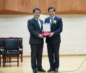 최우규 안양시의원, 안양공고로부터 감사패