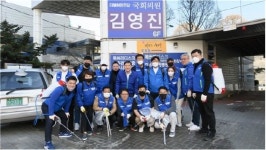 김영진 국회의원, 구천동·매교동 코로나19 방역활동 전개
