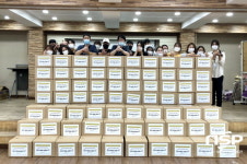 구미종합사회복지관, 소상공인 격려 위해 생필품 세트 지원