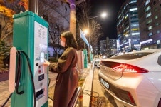 서울시 양천구, 가로등·노상 주차장 활용 전기차 충전기 5대 설치…충전요금, 1kw당 252원