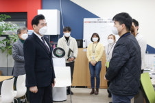 김상돈 의왕시장, 새해 맞아 동·사업소 직원 격려 방문