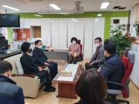 황진희·임성환 경기도의원, 부천남초 수영장 지원방안 정담회 가져