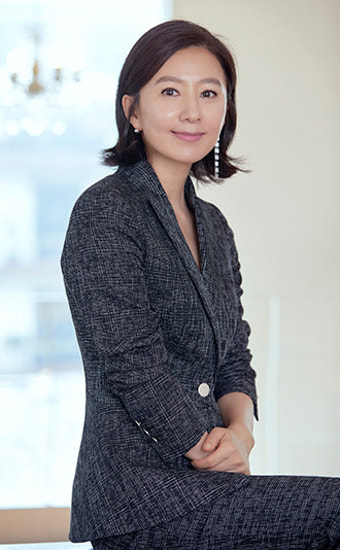 ‘더 문’ 설경구, 도경수에 이어 김희애 캐스팅 확정