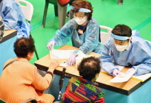 임병택 시흥시장, 제2호 예방접종센터 시흥시체육관 개소 점검