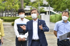 정하영 김포시장, 통학로 및 교육현장 점검 ‘잰걸음’