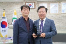 권기창 안동시장, 경상북도장애인복지단체협의회 감사패 받아