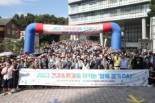 화성시의회, 건강·환경지키는 함께 걷기 DAY 개최 축하
