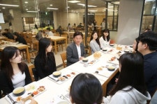 조용익 부천시장, 가톨릭대 학생들과 ‘천원의 아침밥’ 소통