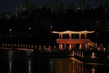 파주시, 운정호수공원 소치호수에 경관조명 설치