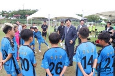 주낙영 경주시장, 유소년 축구대회 현장 찾아 참가선수들 격려
