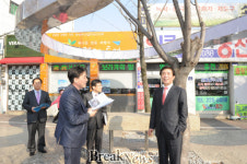 “광주폴리”찾은 김범일 대구시장