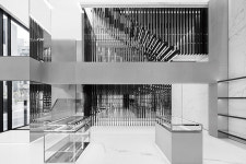 생 로랑 플래그십 스토어가 청담동에 상륙했다 #로제