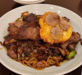 겉바속촉 옛날 통닭과 스테이크가 듬뿍? 이색 짜장면 맛집 3 #가볼만한곳