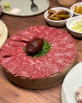 닭 특수 부위부터 한우 맡김차림까지, 강남 고깃집 3