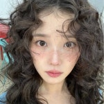 지수, 아이유, 김나영은 이 앞머리 스타일로 겨울 분위기 냅니다