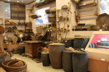 모심는 들판에 어럴럴럴상사리 흥겹다