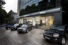 크라이슬러, 올 뉴 300C 1호차 주인공은 이범수