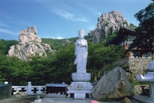 산과 바다 어우러진 빼어난 경관의 관음도량