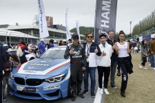 BMW M 클래스, 개막전 성료